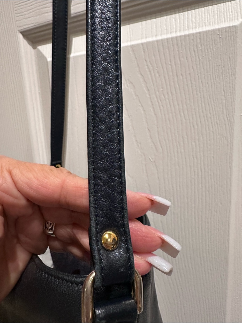 Etienne Aigner Vintage Navy Blue Leather Shoulder Bag - Picture 8 of 9